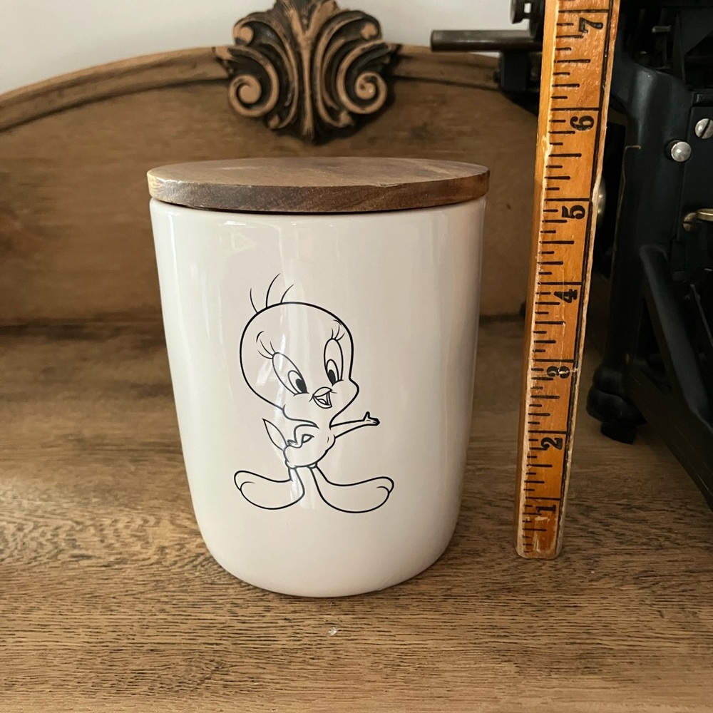 Rae Dunn Looney Tunes Tweety Bird Cellar
